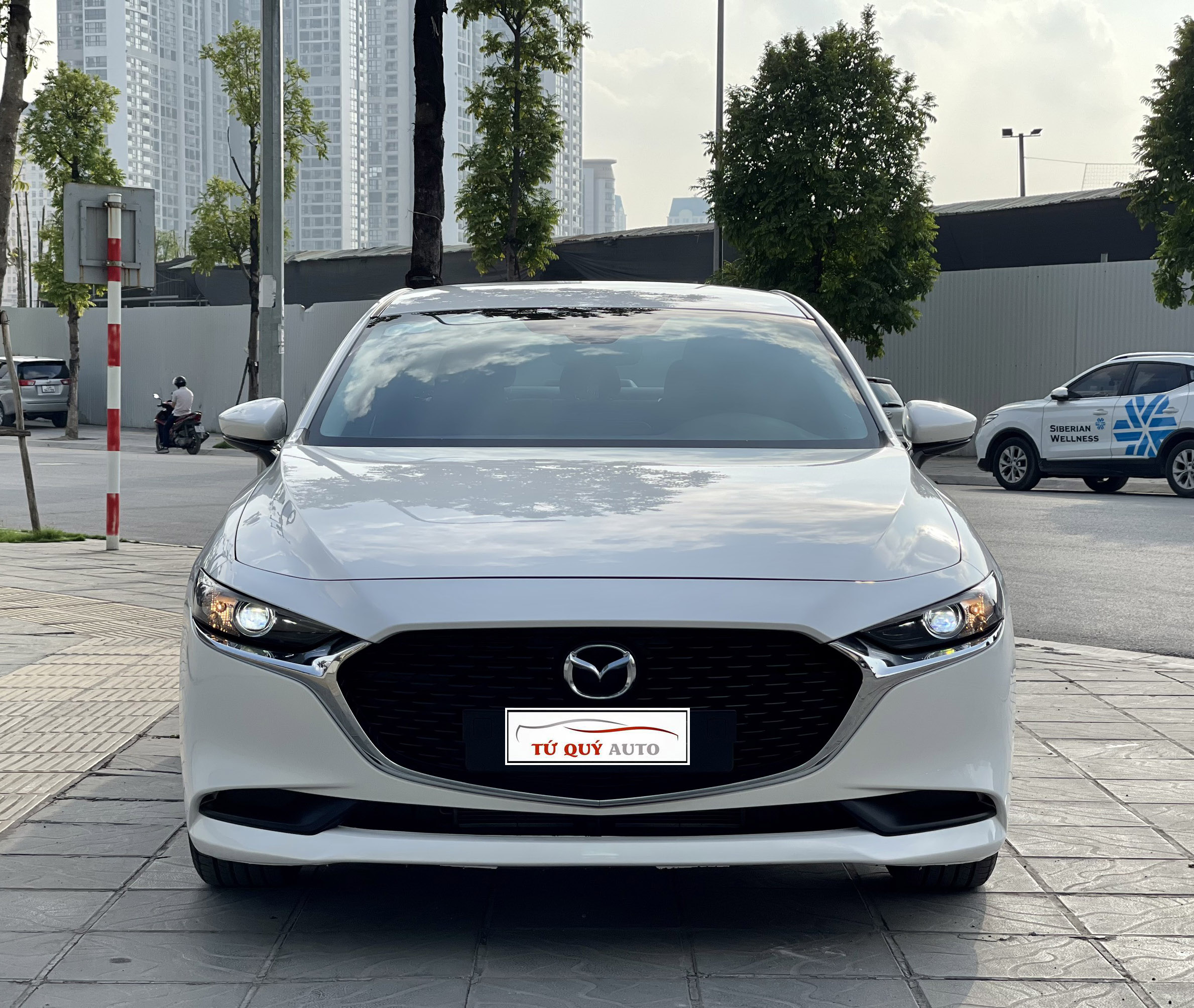 Xe Mazda 3 Deluxe 1.5AT 2021 - Trắng