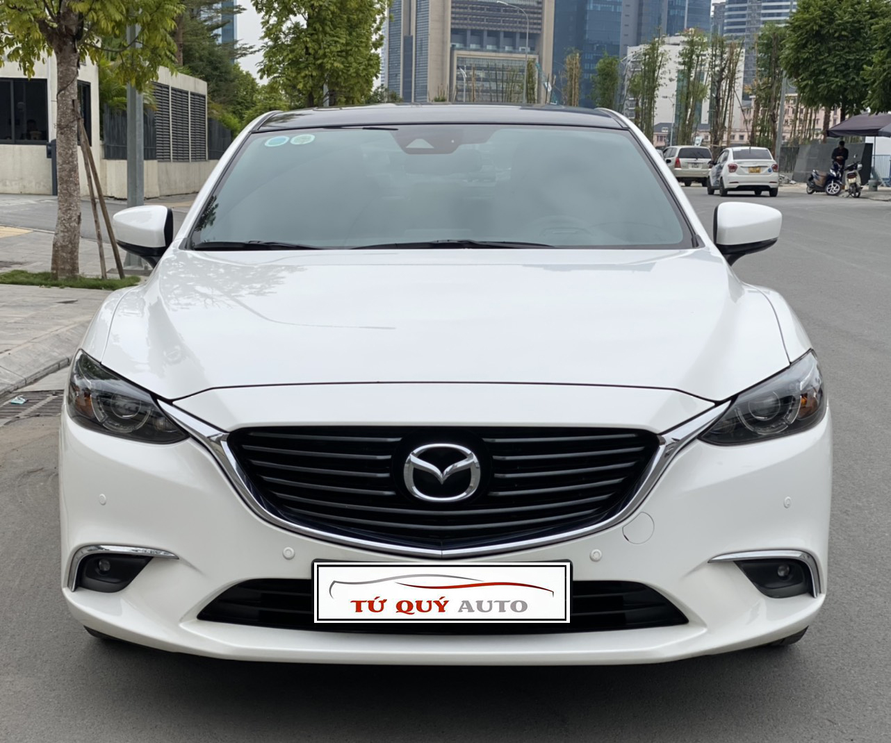 Xe Mazda 6 Premium 2.5AT 2018 - Trắng