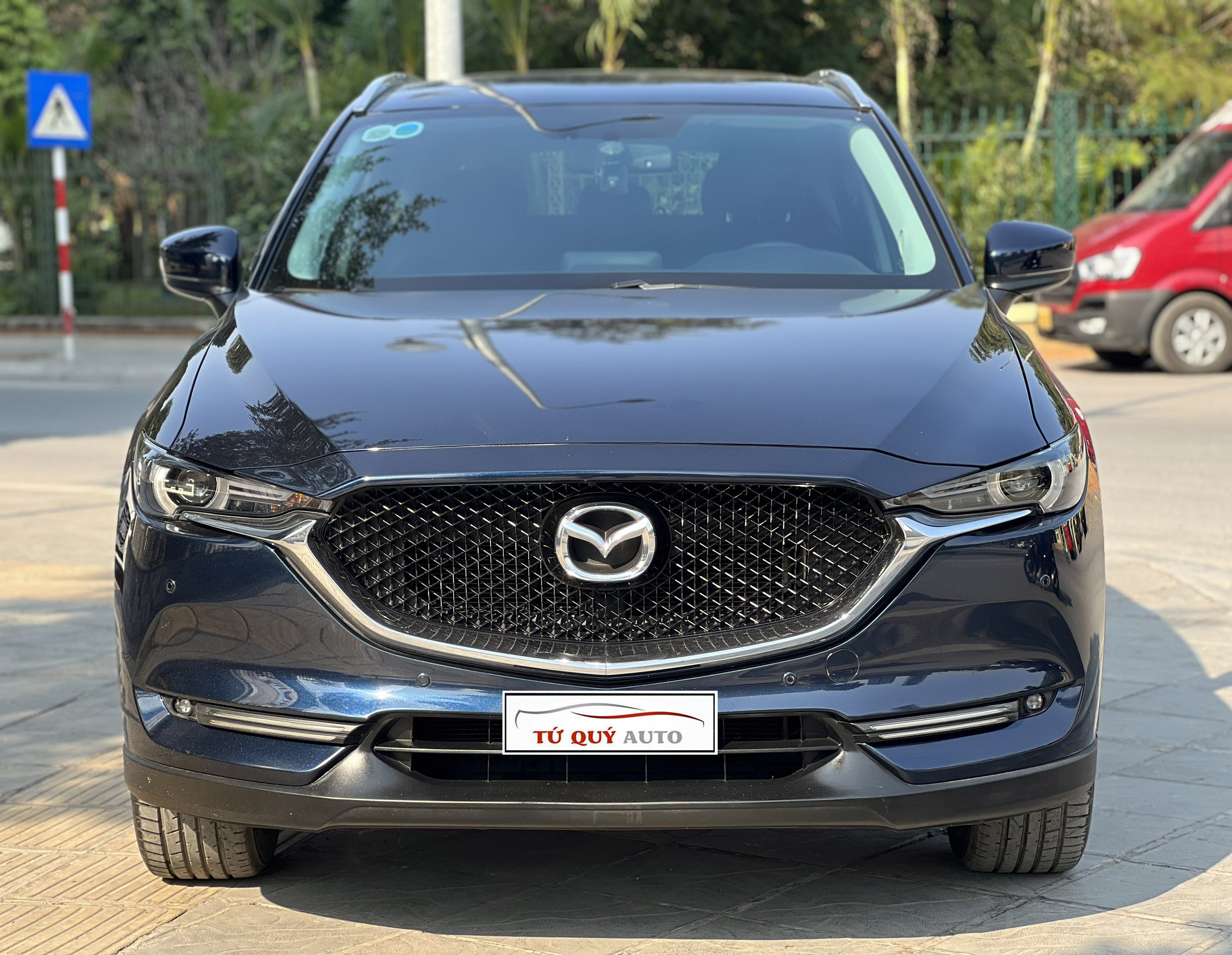 Xe Mazda CX5 2.0AT 2019 - Xanh Đen