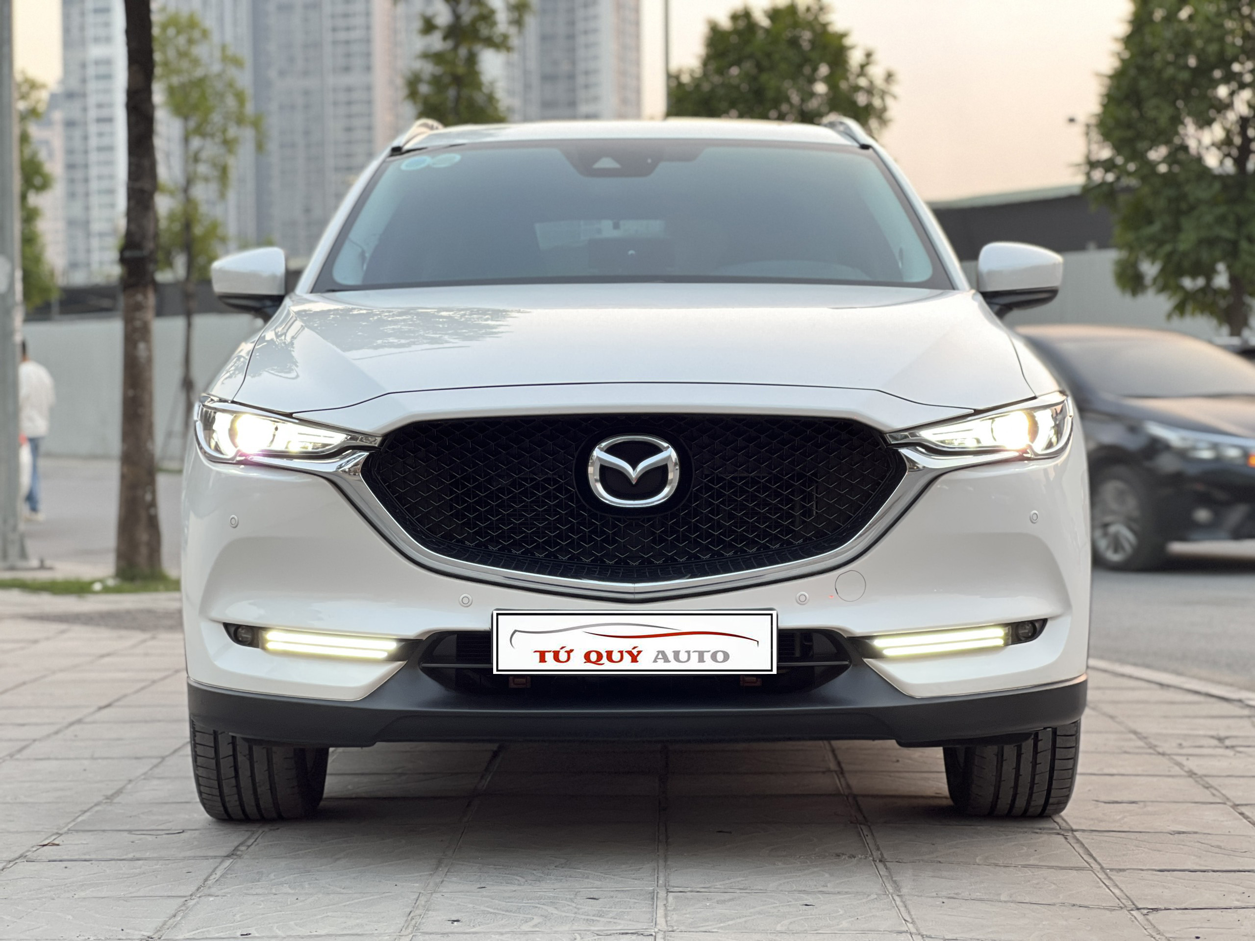 Xe Mazda CX5 Premium 2.0AT 2020 - Trắng