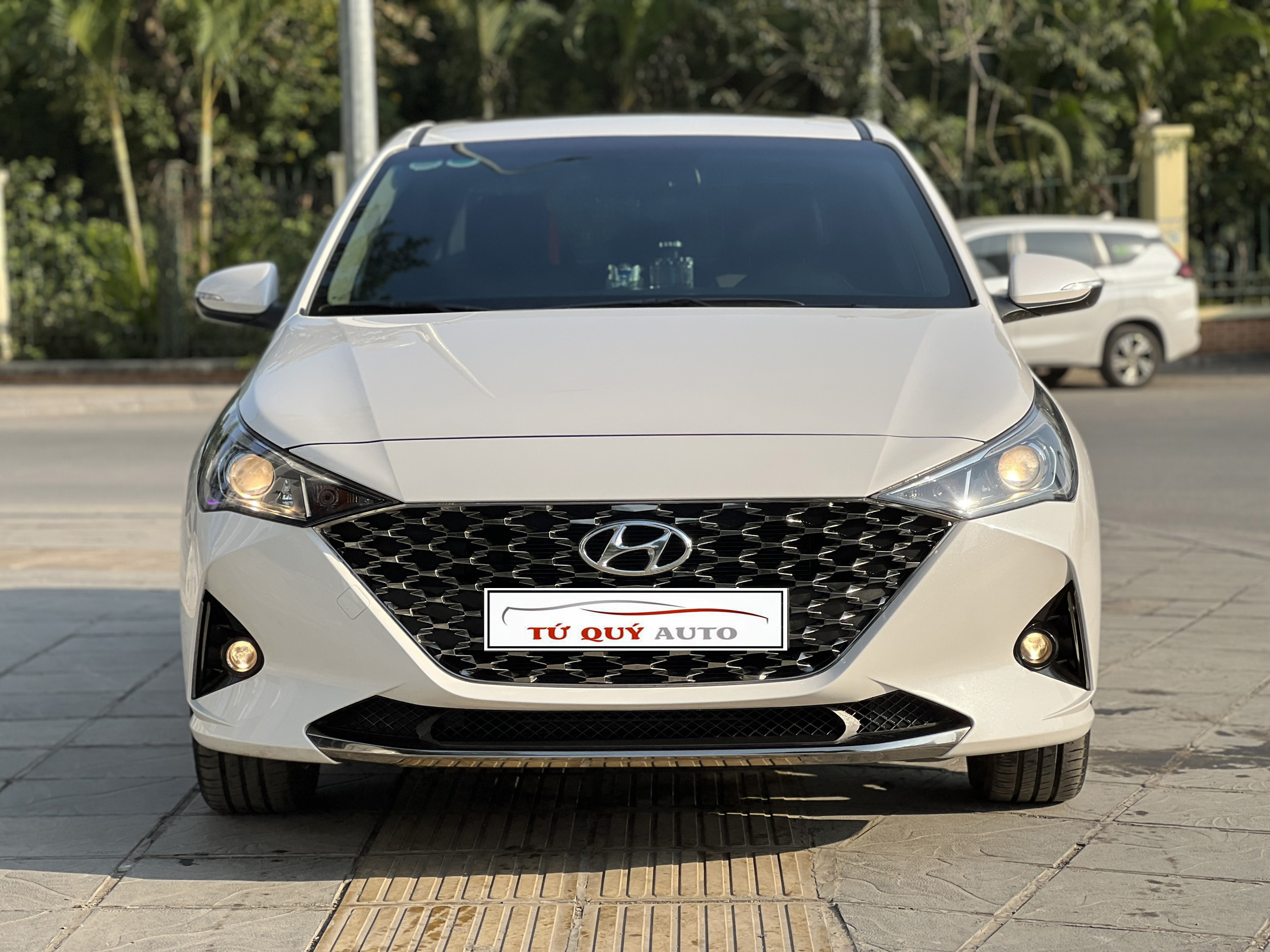 Xe Hyundai Accent 1.4ATH 2021 - Trắng