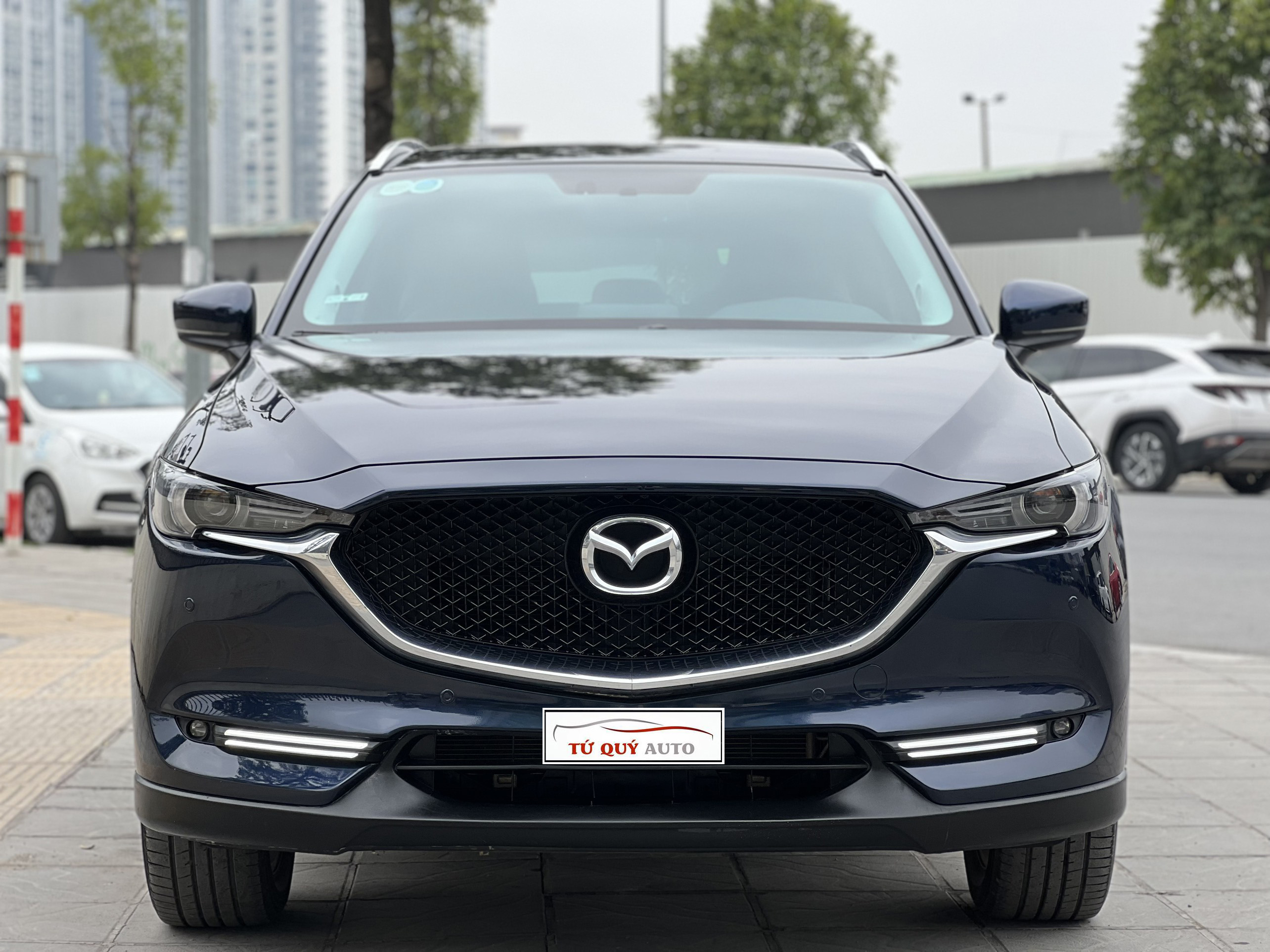 Xe Mazda CX5 Deluxe 2.0AT 2019 - Xanh Đen