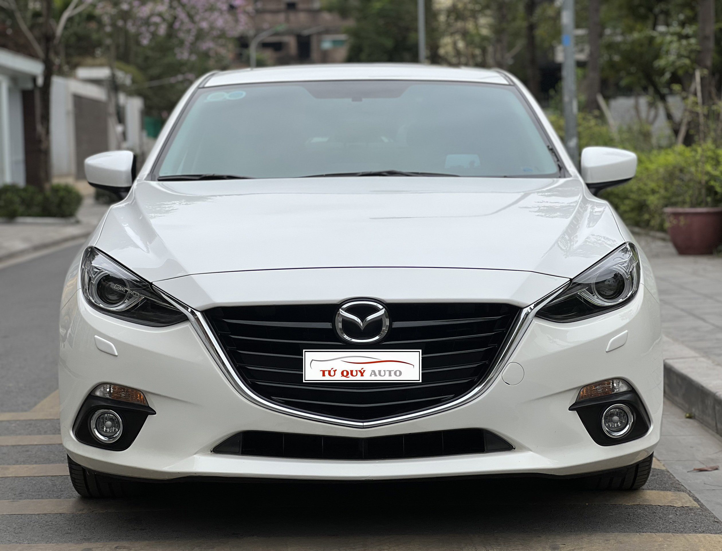 Xe Mazda 3 Sedan 2.0AT 2016 - Trắng