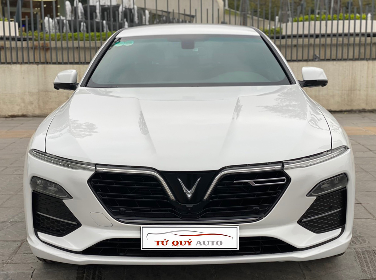 Xe VinFast Lux A 2.0 Premium 2020 - Trắng