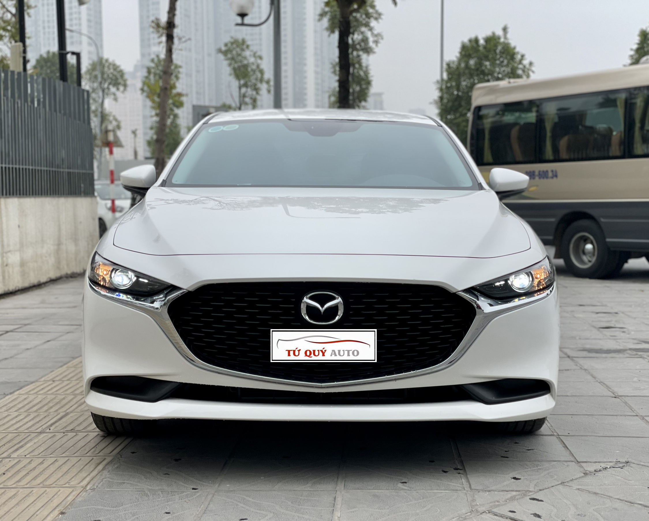 Xe Mazda 3 Deluxe 1.5AT 2022 - Trắng