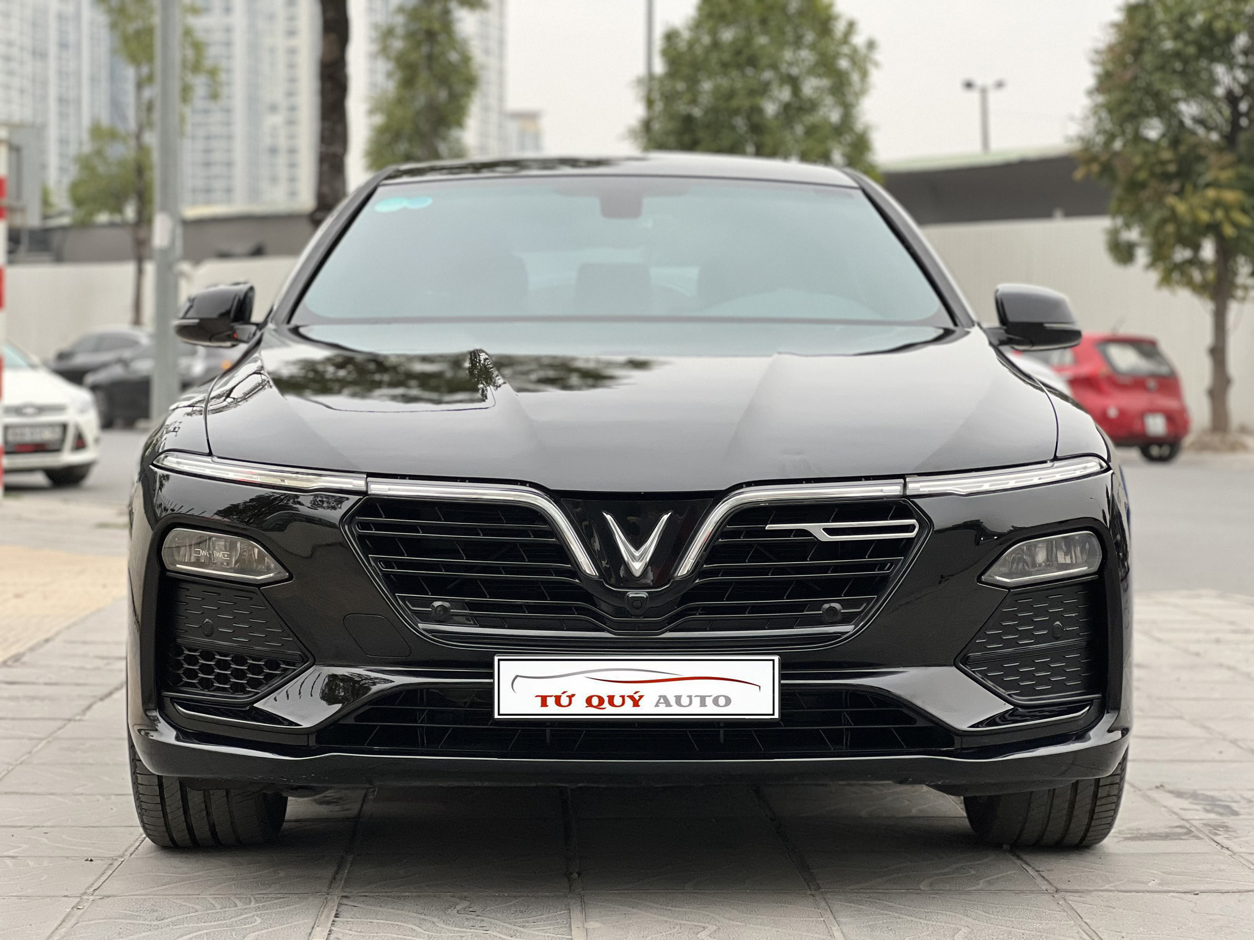 Xe VinFast Lux A 2.0 Base 2020 - Đen