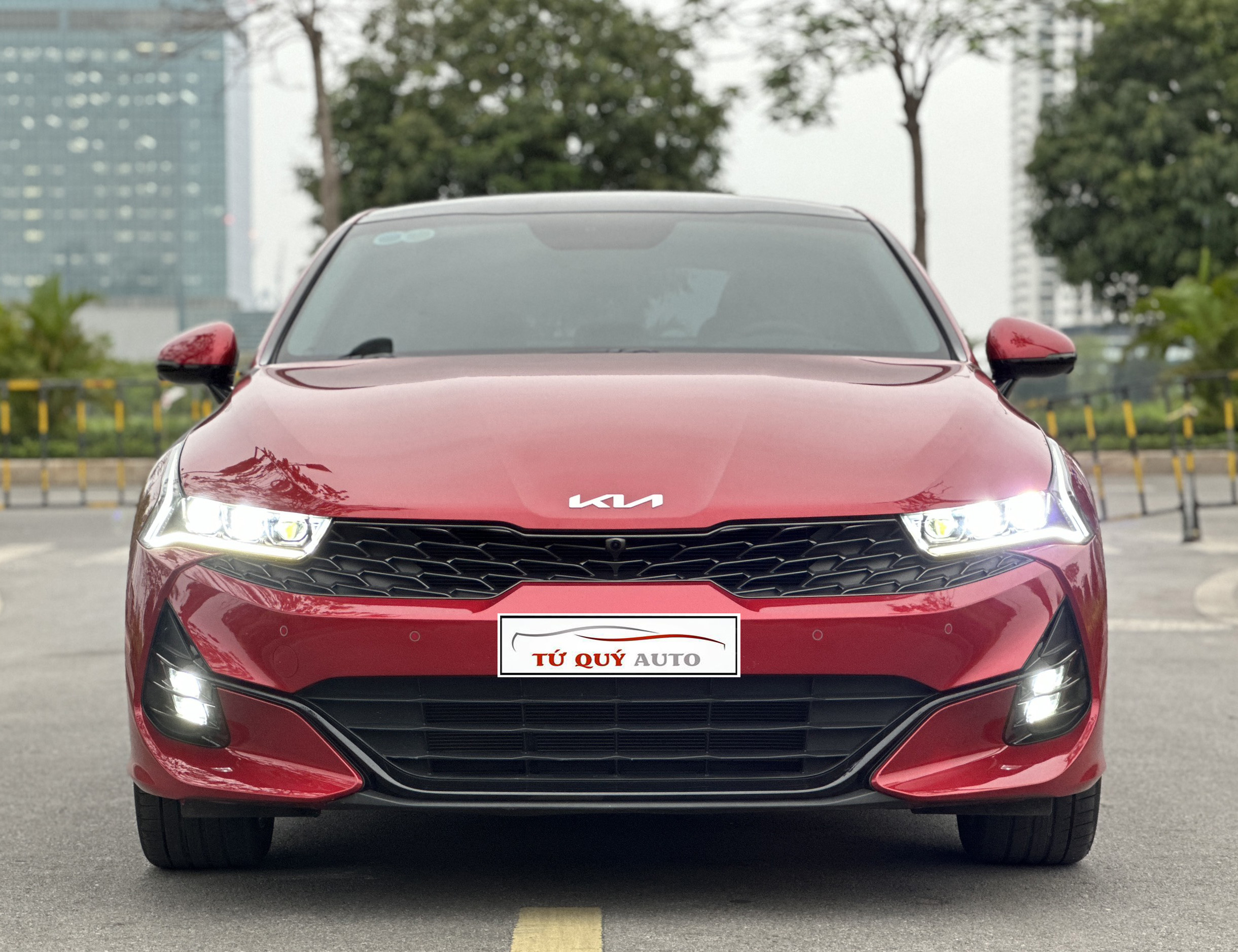 Xe Kia K5 Premium 2.0AT 2022 - Đỏ