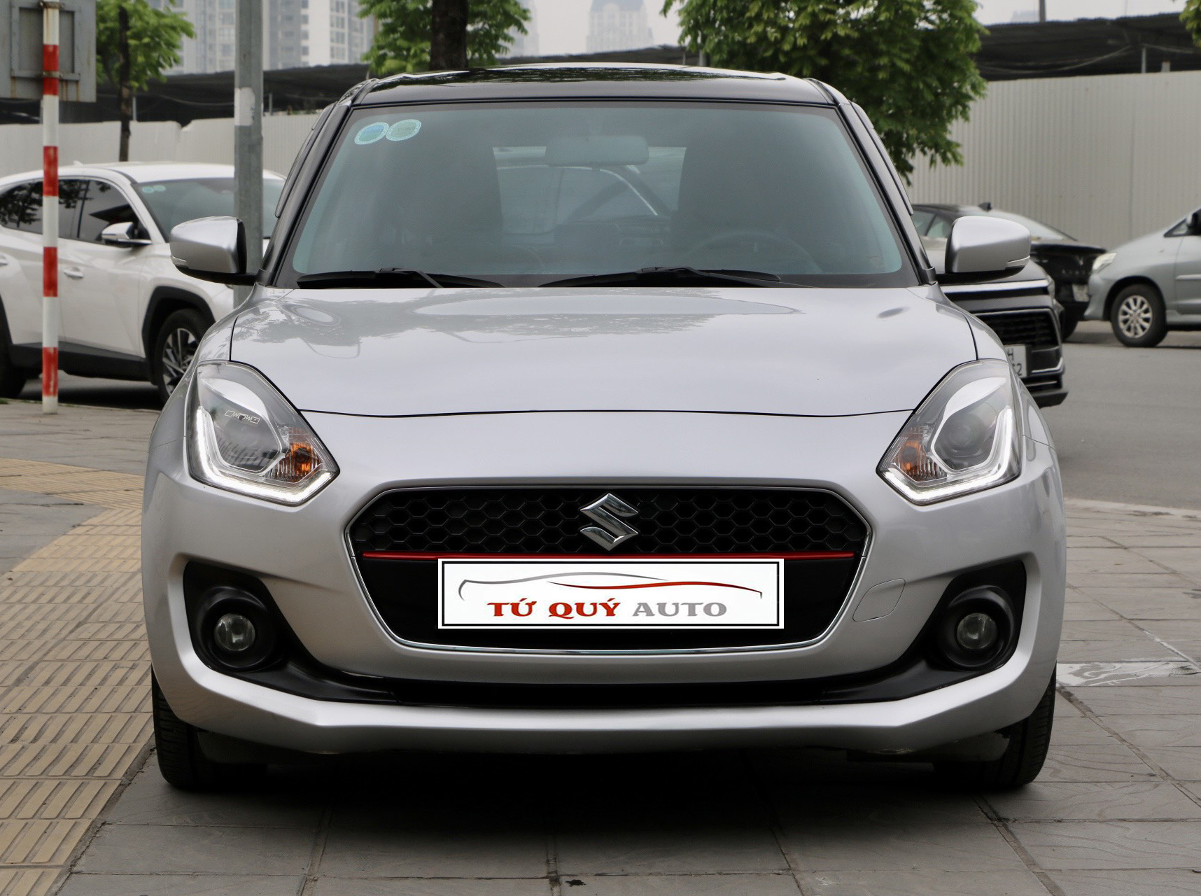 Xe Suzuki Swift GLX 1.2AT 2019 - Bạc