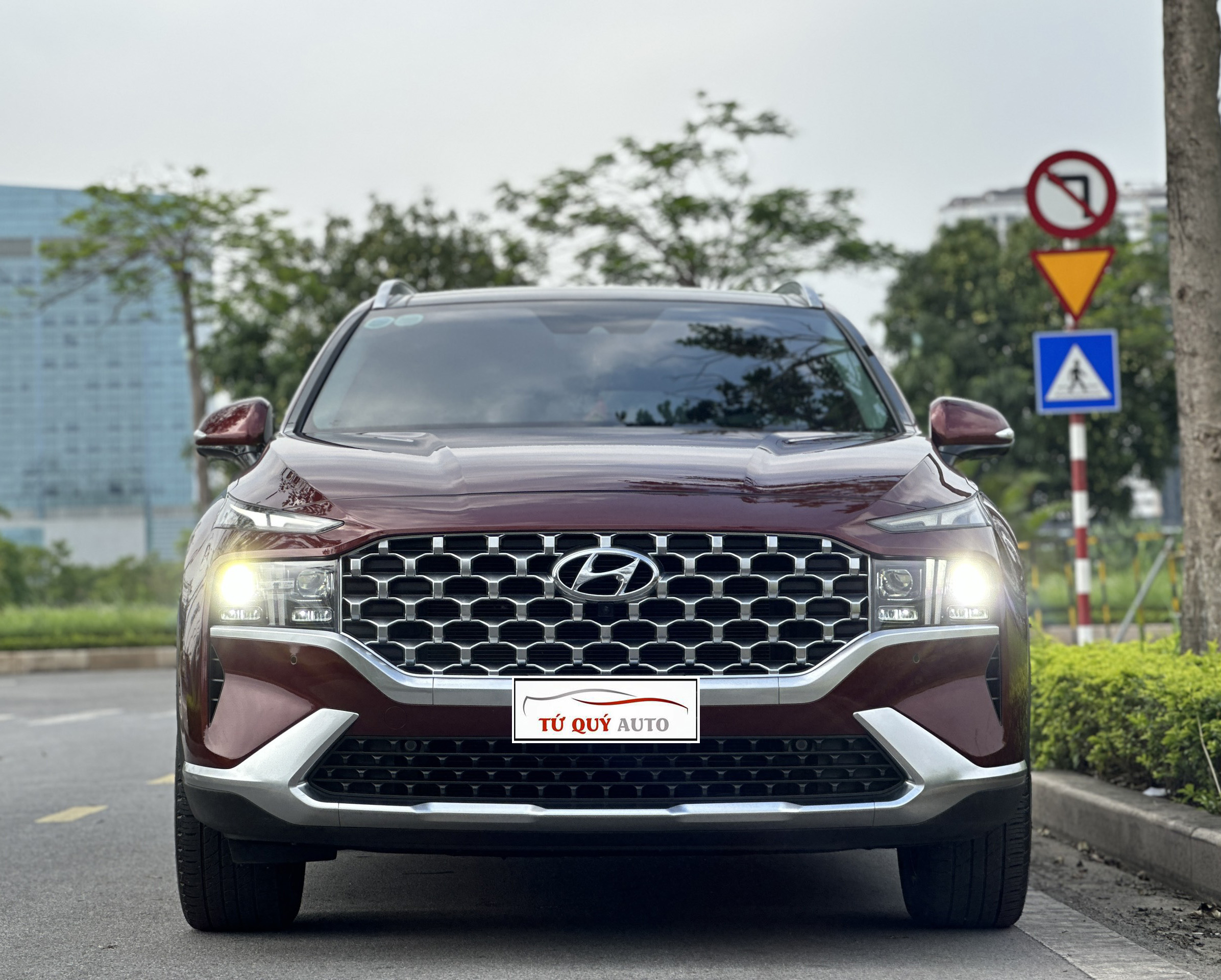 Xe Hyundai SantaFe Premium 2.5AT 2021 - Đỏ Mận