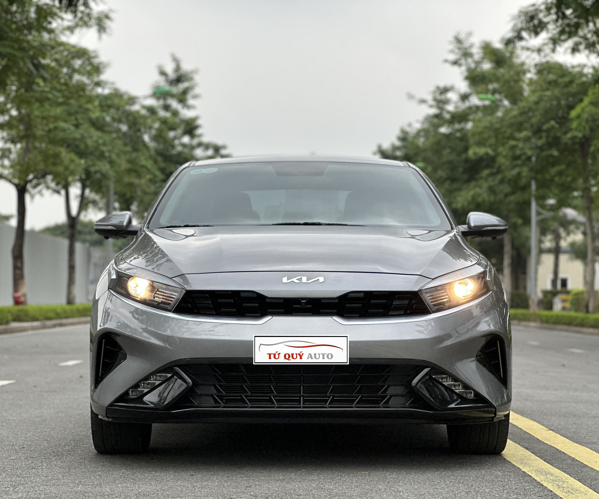 Xe Kia K3 Luxury 1.6AT 2021 - Xám