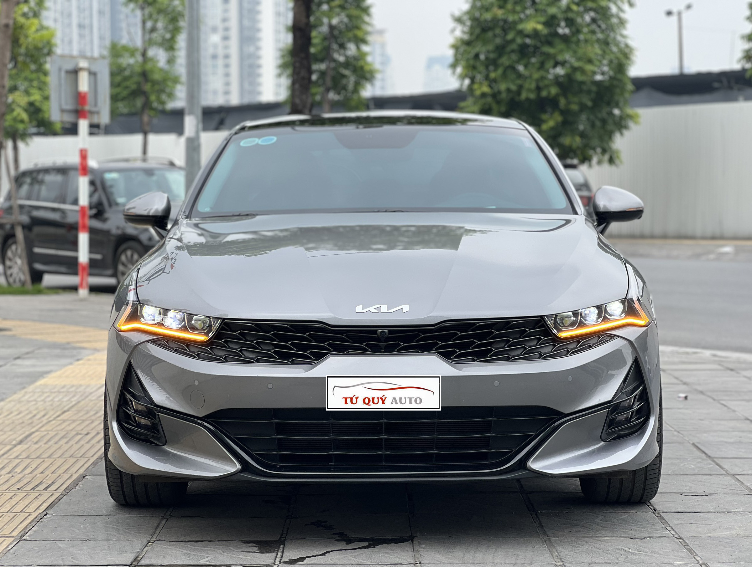 Xe Kia K5 Premium 2.0AT 2022 - Xám