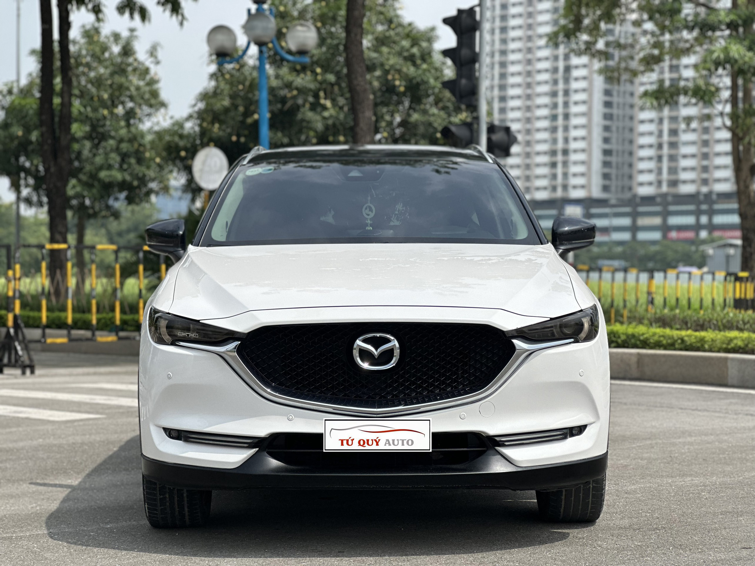 Xe Mazda CX5 Premium 2.0AT 2020 - Trắng