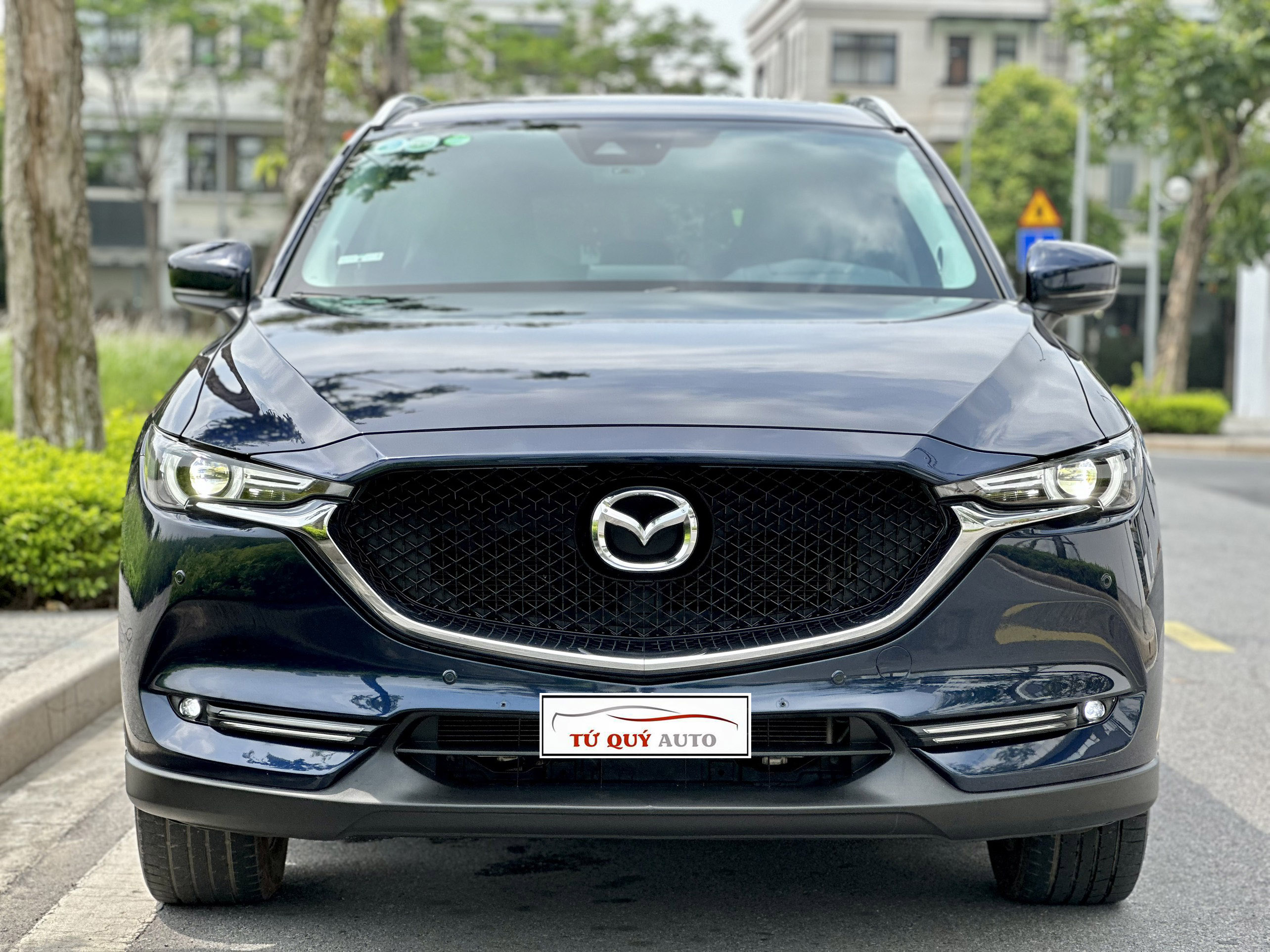 Xe Mazda CX5 Premium 2.0AT 2019 - Xanh Đen