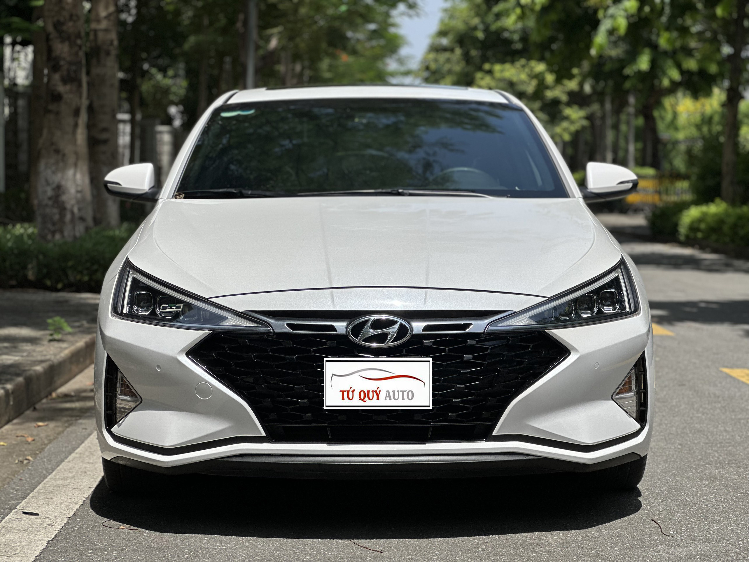 Xe Hyundai Elantra Sport 1.6 Turbo 2021 - Trắng