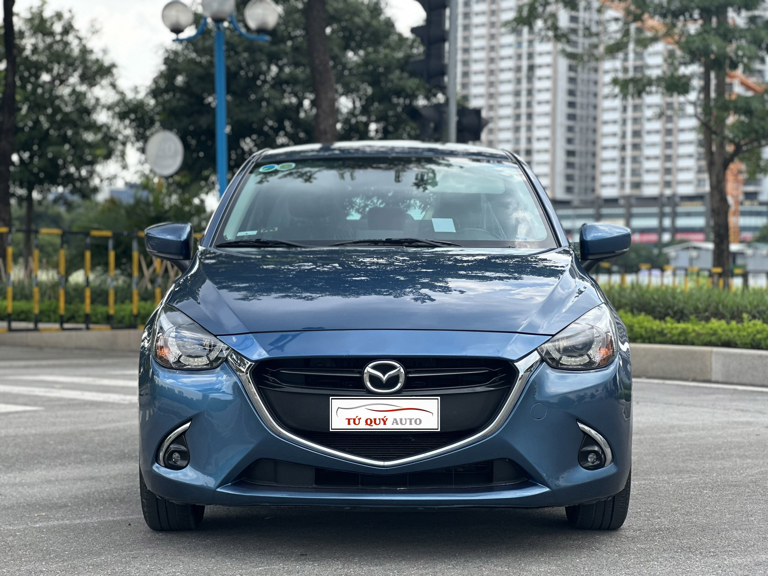 Xe Mazda 2 Premium 1.5AT 2019 - Xanh