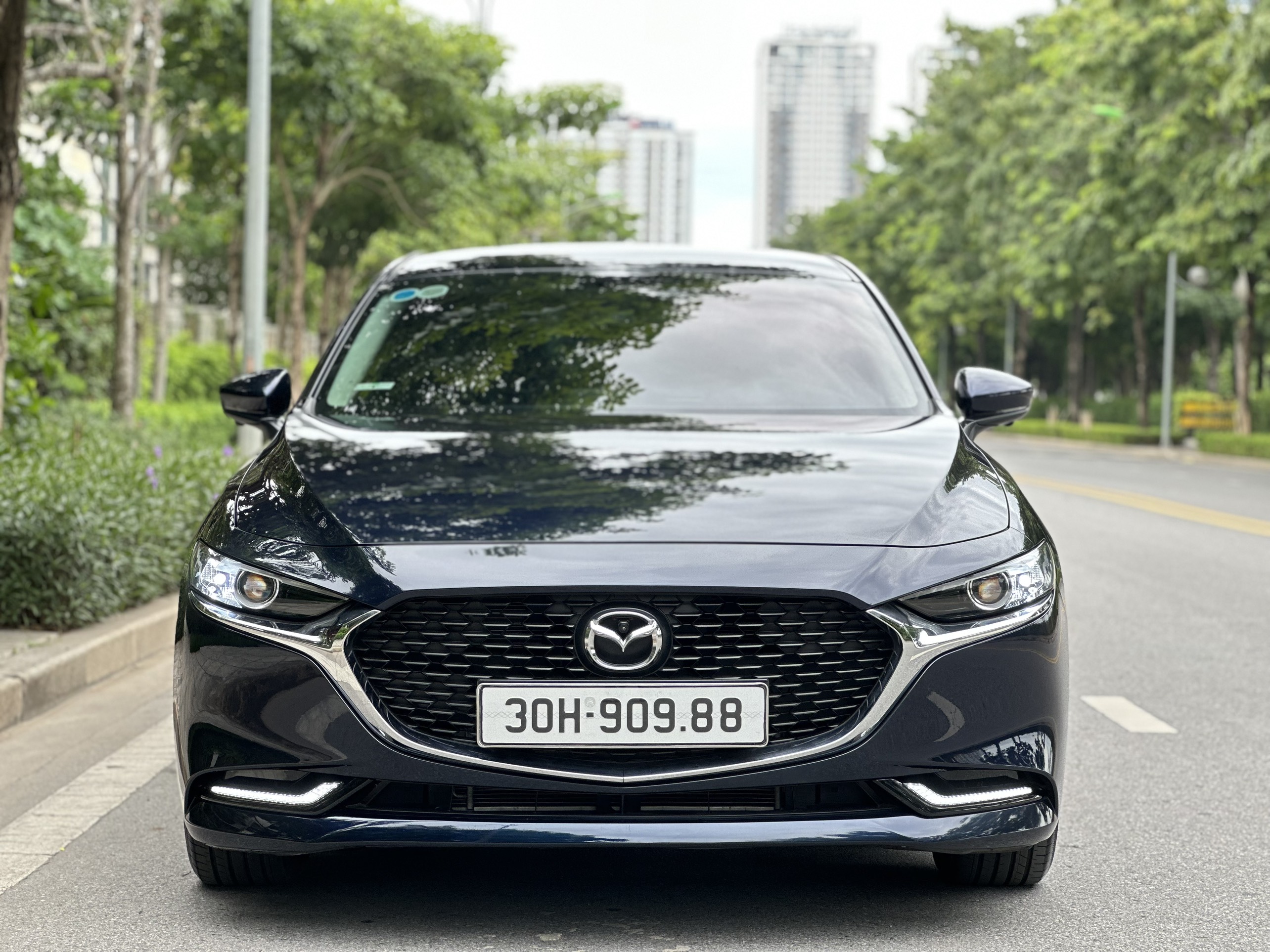 Xe Mazda 3 Luxury 1.5AT 2022 - Xanh Đen