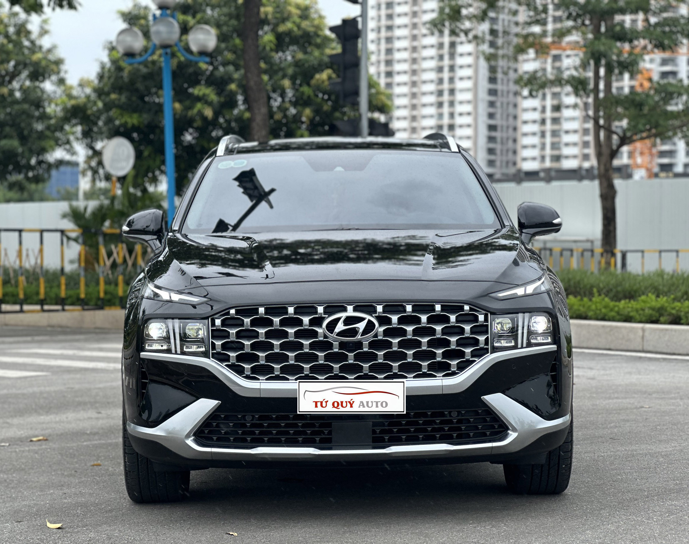 Xe Hyundai SantaFe Premium 2.5AT 2022 - Đen