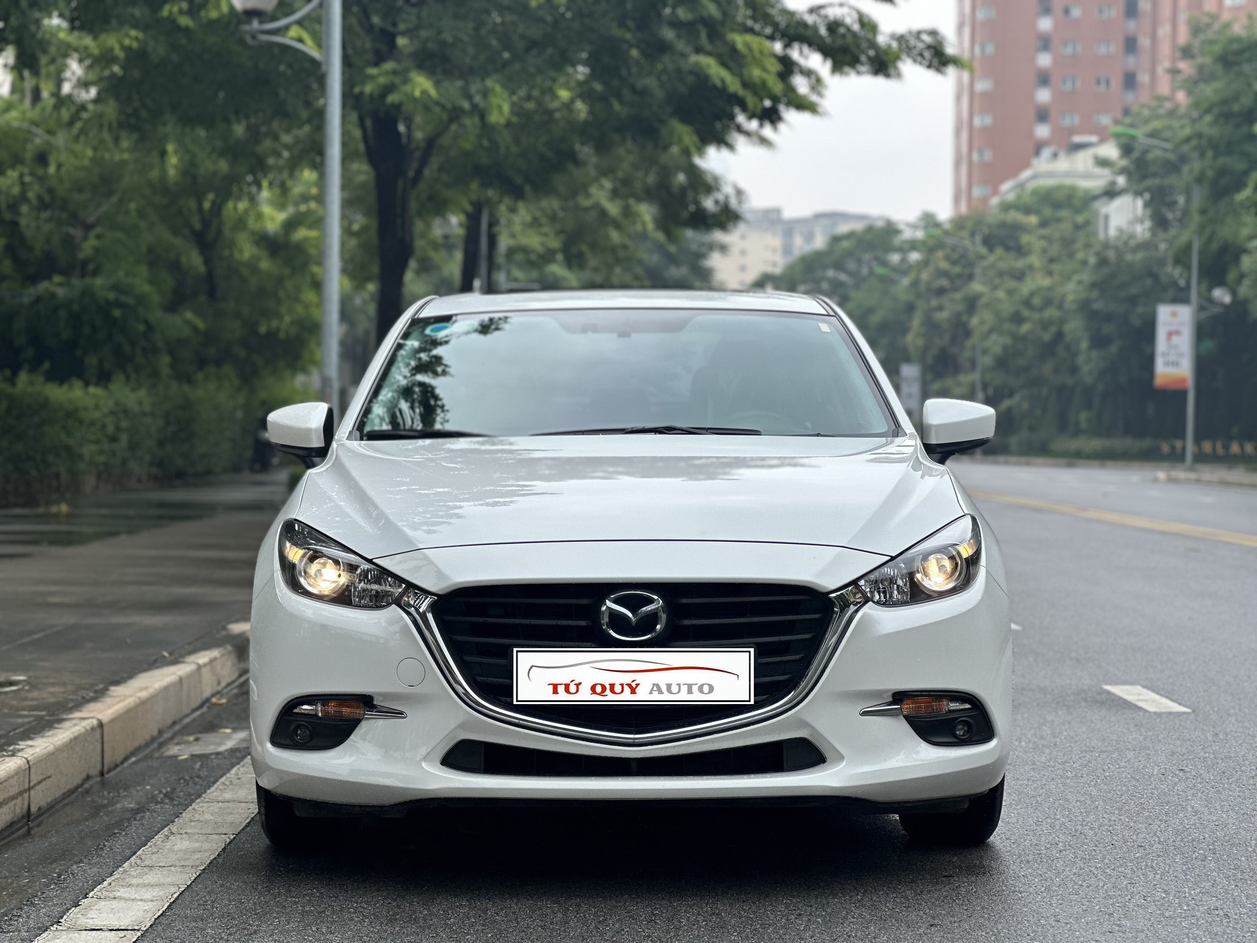 Xe Mazda 3 Sedan 1.5AT 2019 - Trắng