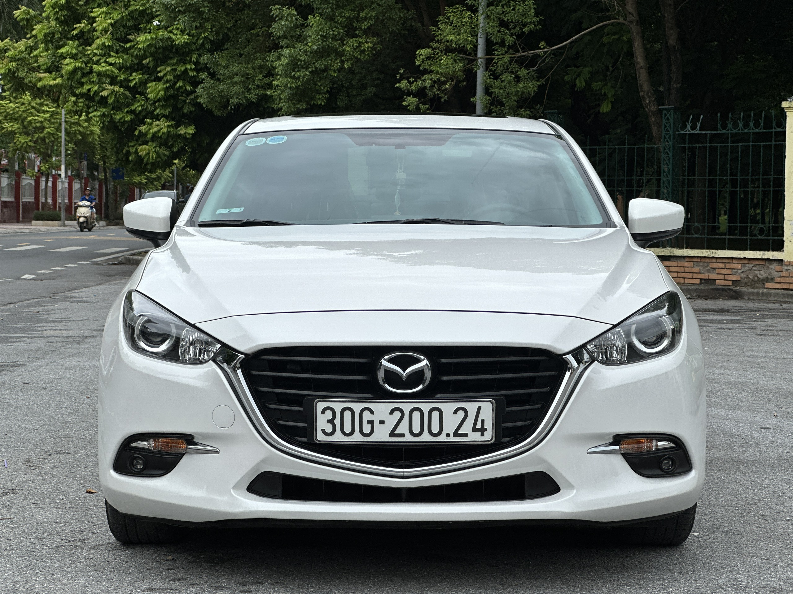 Xe Mazda 3 Sedan 1.5AT 2019 - Trắng