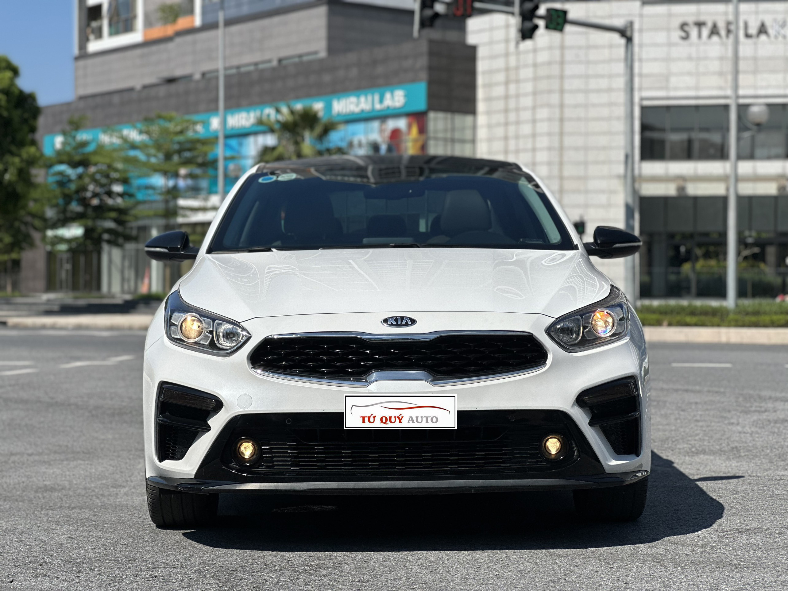 Xe Kia Cerato Luxury 1.6AT 2018 - Trắng