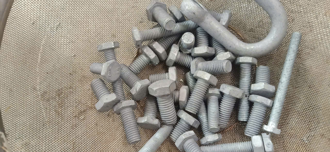 Gia công hàng mạ nhúng nóng - Hàng Bulong