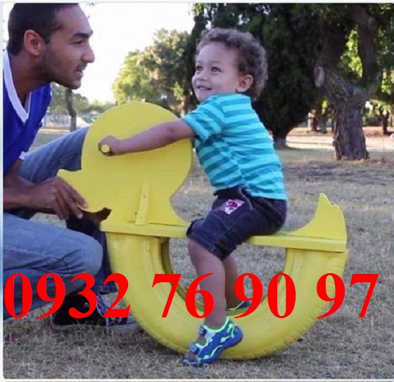 Đồ chơi mầm non bằng lốp xe