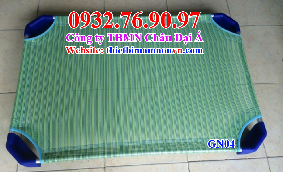 Giường ngủ trẻ em mầm non màu xanh rêu GN08