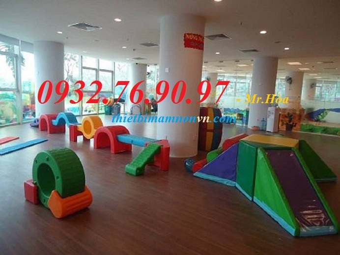 Bộ vận động 17 chi tiết bằng nhựa cho trẻ em mầm non 1