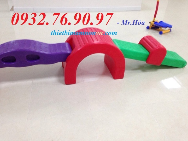 Bộ vận động 17 chi tiết bằng nhựa cho trẻ em mầm non 4