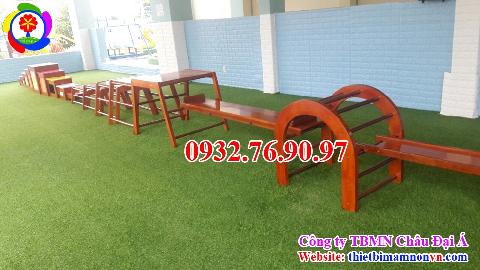 Đồ chơi vận động cho trẻ bằng gỗ 3