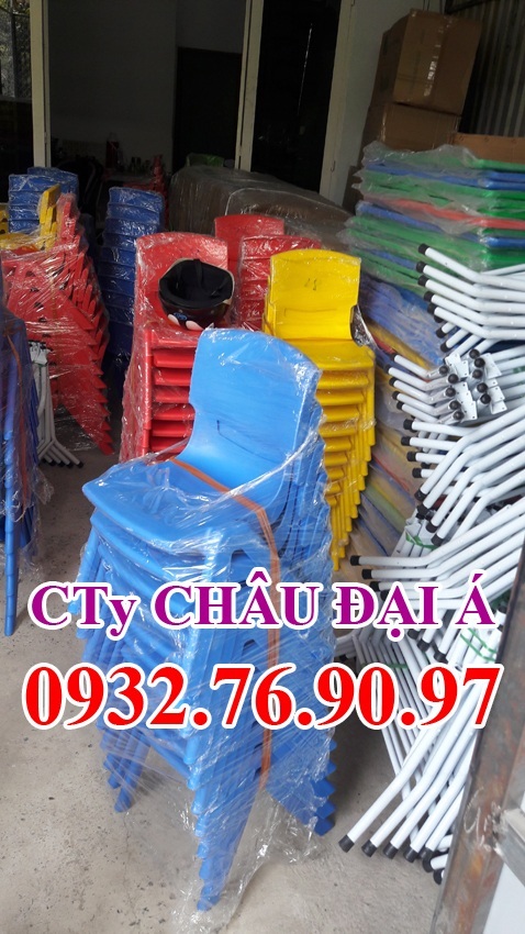 Ghế nhựa đúc cho bé