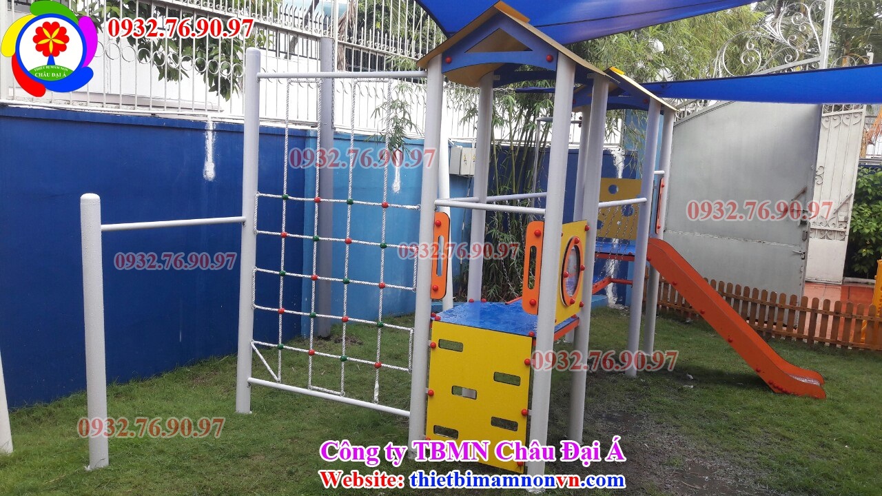 Cầu trượt hiện đại