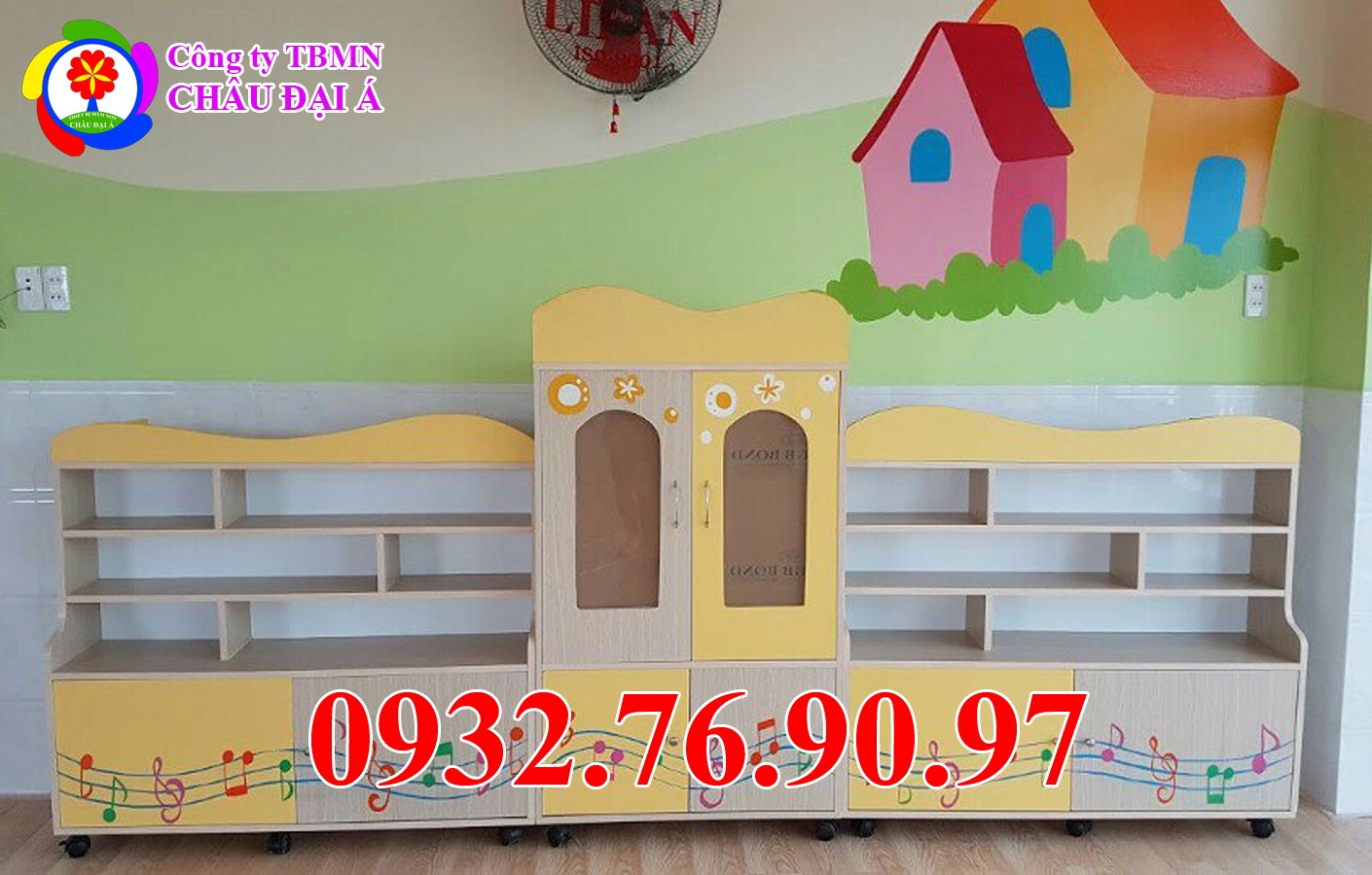 Tủ trang phục âm nhạc