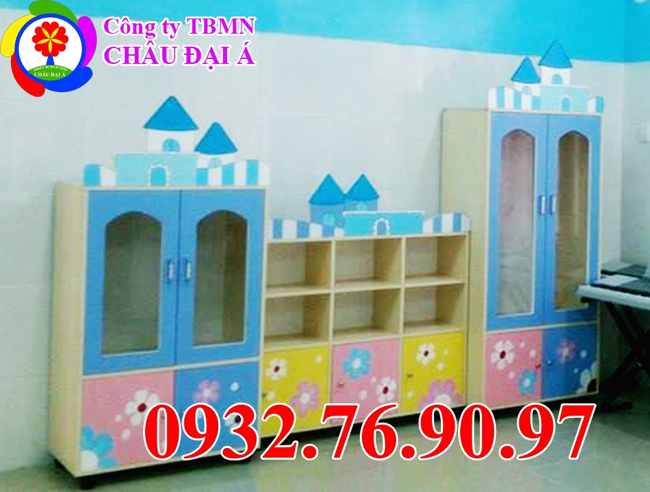 Tủ trang phục mầm non