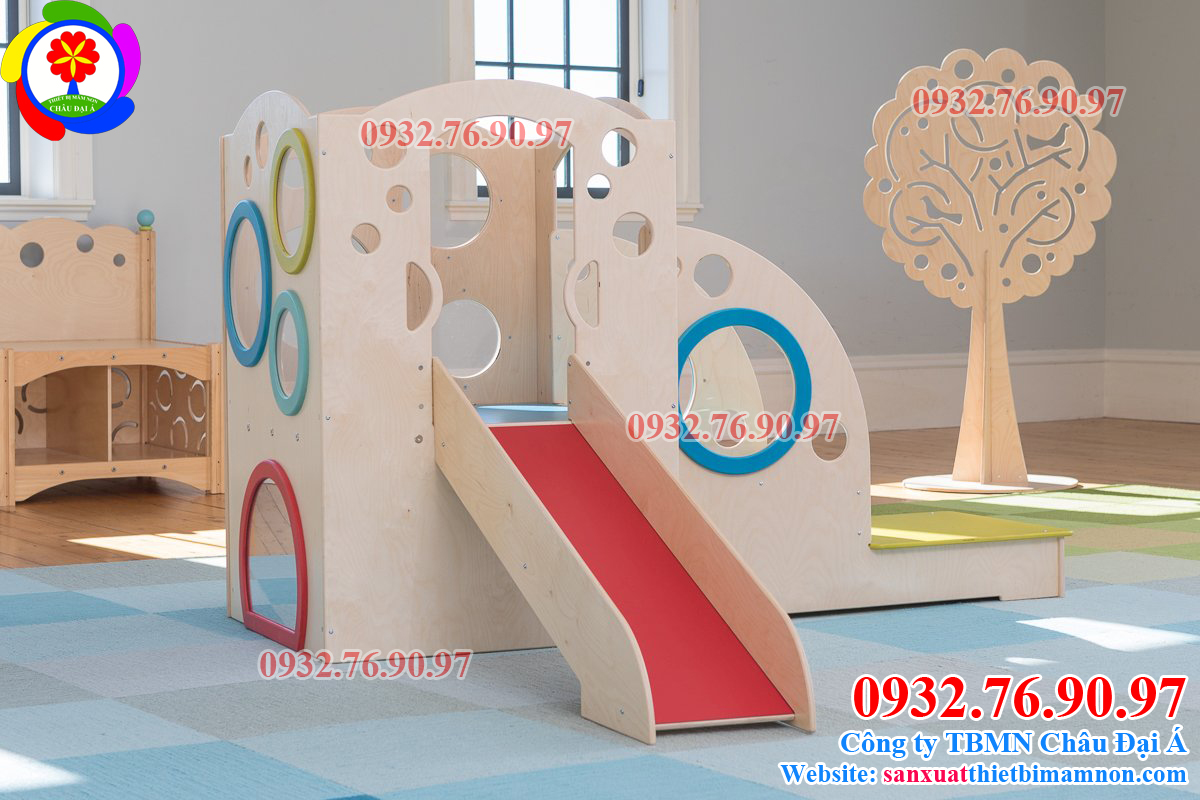Cầu trượt gỗ cho bé