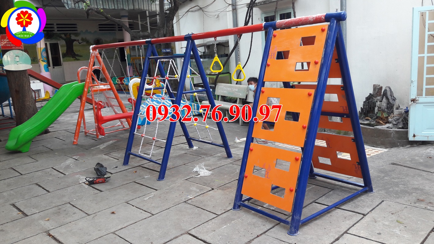 Xích đu đa năng cho trẻ