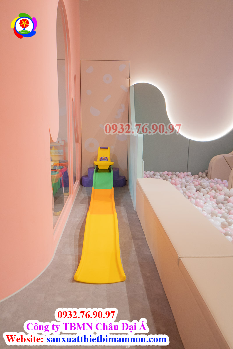 Thi công khu vui chơi (10)