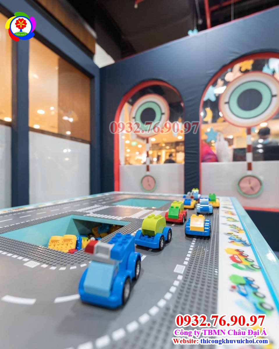 Khu vận động, khu đua xe trong nhà liên hoàn