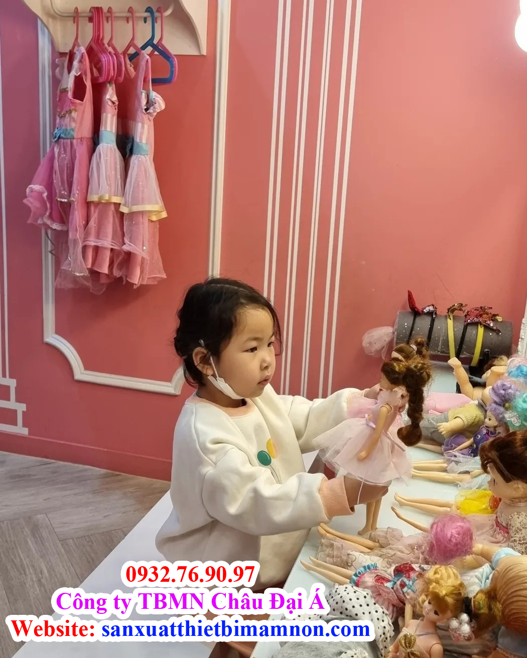 Khu hóa trang cho bé