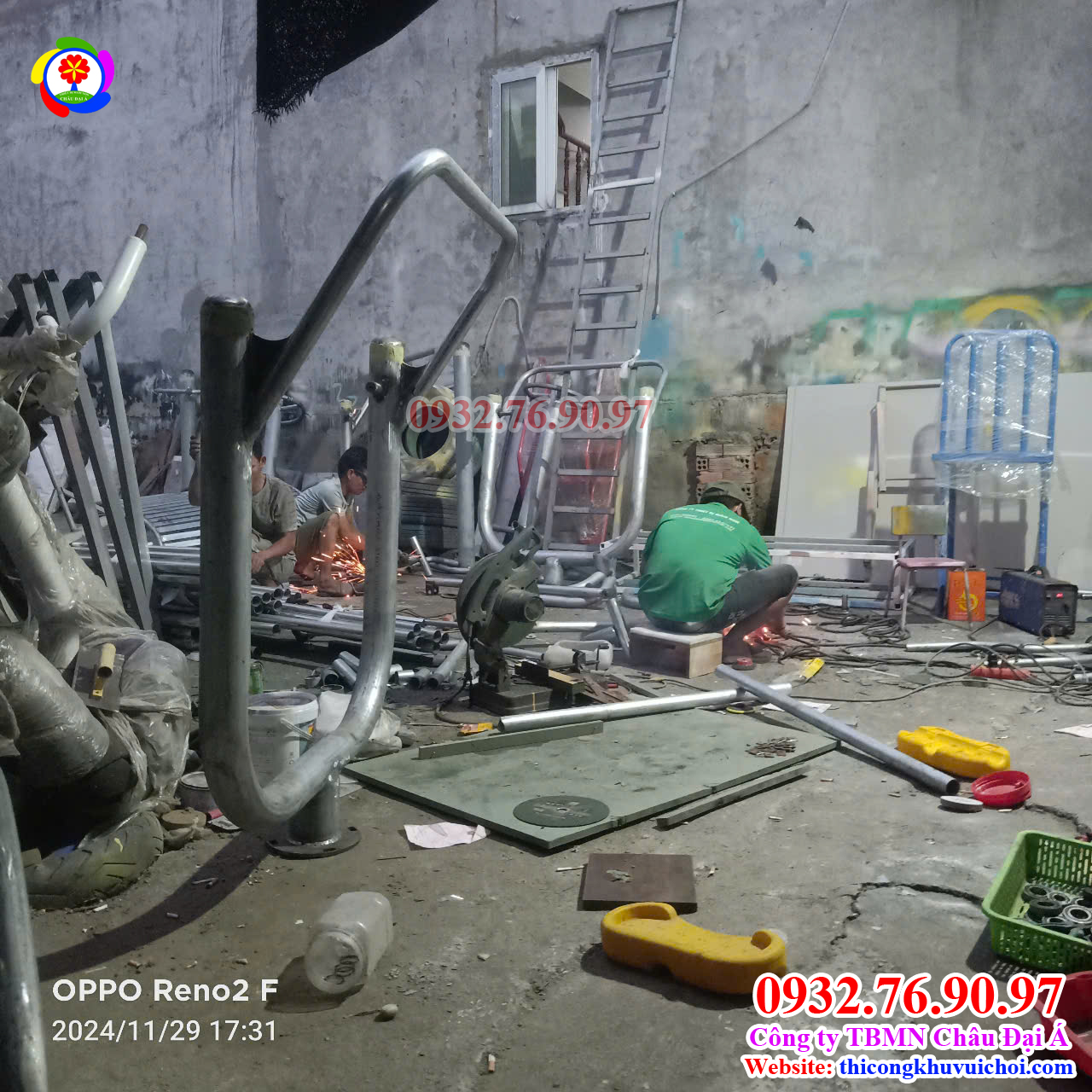 Xưởng thi công khu vui chơi (309)