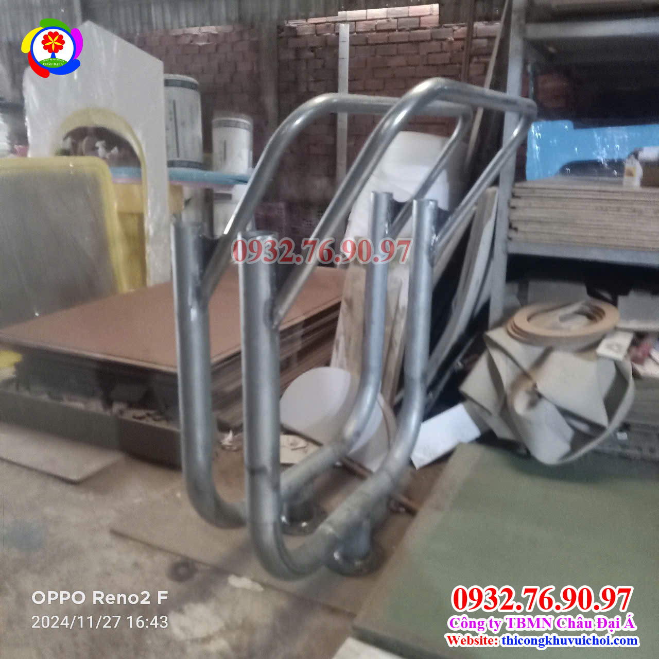 Xưởng thi công khu vui chơi (303)