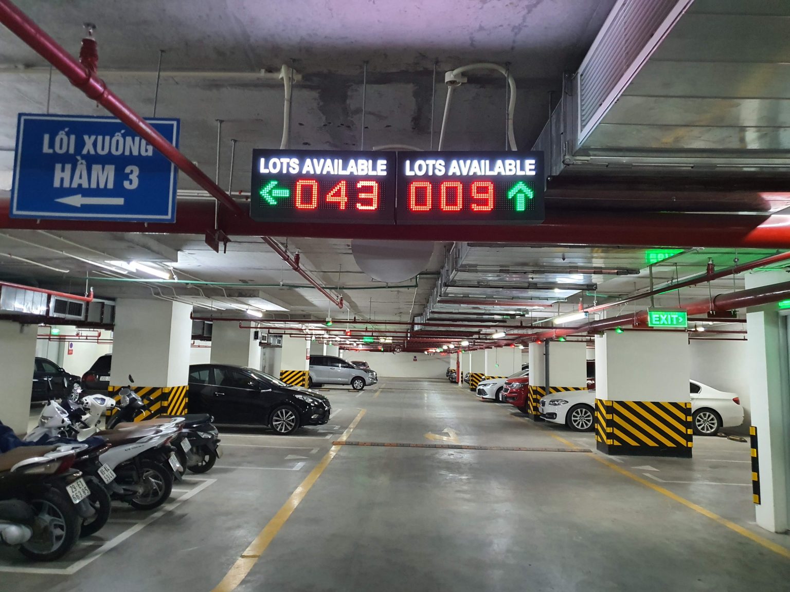 bảng báo trống bãi đỗ xe trong nhà