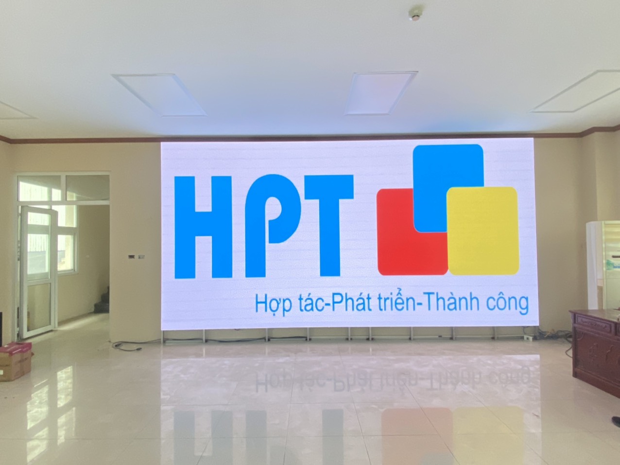 Lắp đặt màn hình led P4