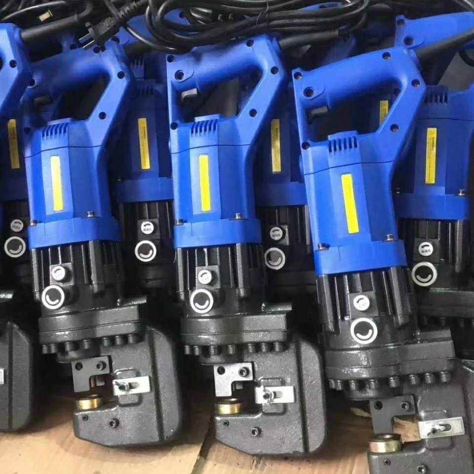 Máy đột thủy lực cũ