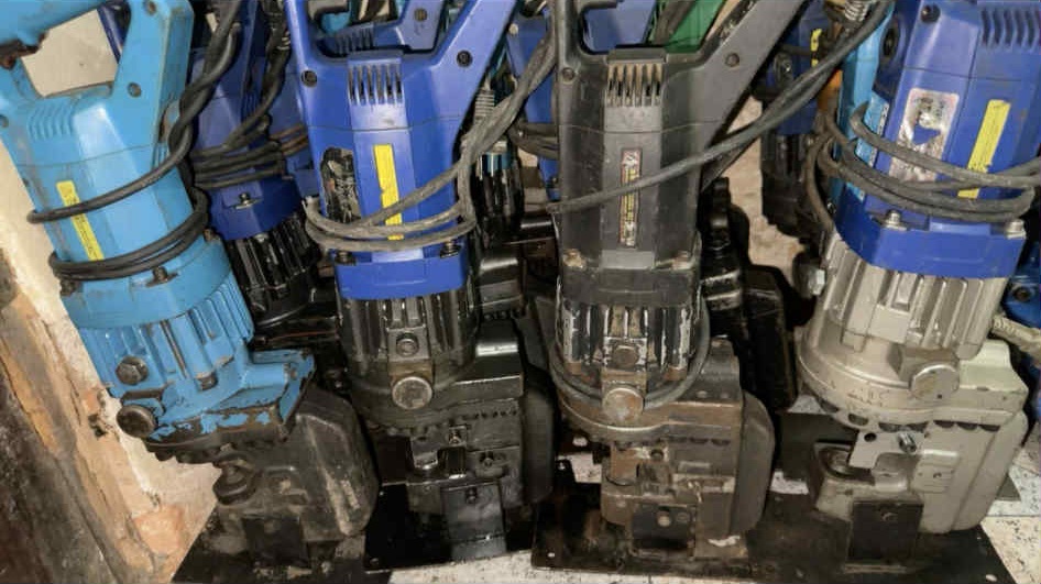 may-dot-thuy-luc-cu (15)