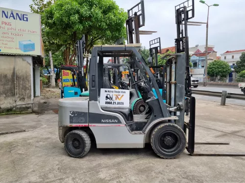 XE NÂNG DẦU NISSAN 3.0 TẤN