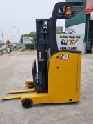 XE NÂNG ĐIỆN ĐỨNG LÁI KOMASU 1.0T 2008
