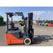 Xe nâng điện cũ ngồi lái 1.0T ba bánh, Toyota 8FBE10, hàng đã qua sử dụng (Nhật Bản) sản xuất 2019, mã xe TV.E181