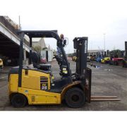Xe nâng điện cũ ngồi lái 2.5T, KOMATSU FE25-1, hàng đã qua sử dụng (Nhật Bản) sản xuất 2017, mã xe TV.E186
