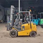 Xe nâng điện cũ ngồi lái 3.0T, KOMATSU FE30-1, hàng đã qua sử dụng (Nhật Bản),sản xuất năm 2019